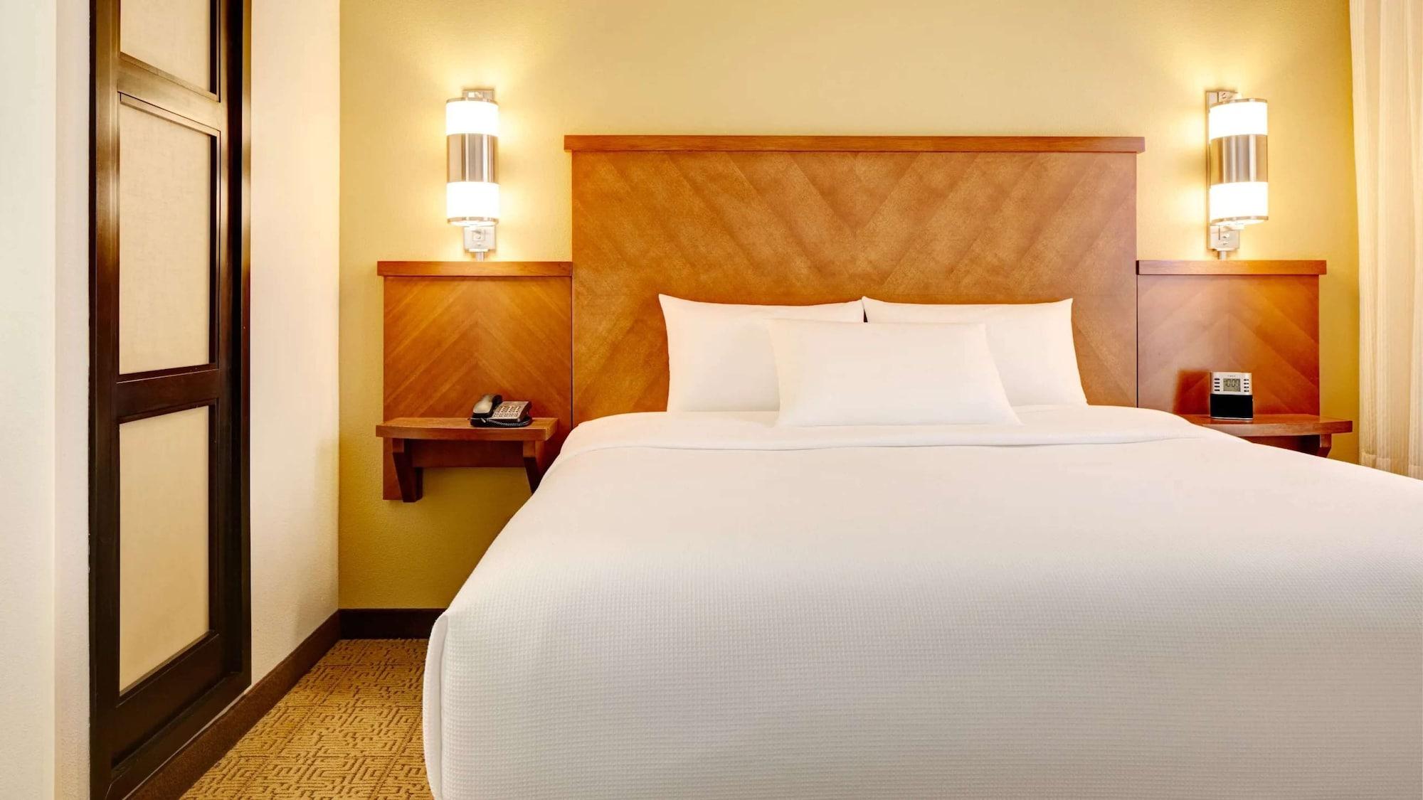 Sonesta Select Tucson Airport Hotel Bagian luar foto